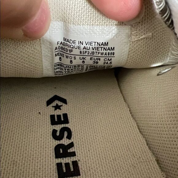 Converse Unisex Size 6M/8W Tan Gray Lace Up Classic Sneaker Shoes - Picture 5 of 6